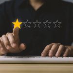 Reviews from dissatisfied customers choosing low-quality 1-star reviews. on the virtual screen